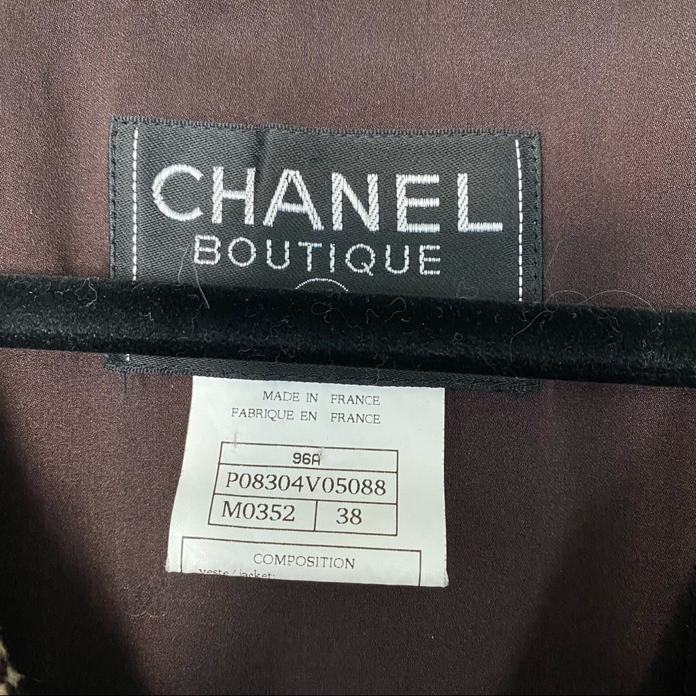 Gorgeous VINTAGE Chanel wool coat ๐ - Picture 4 of 7